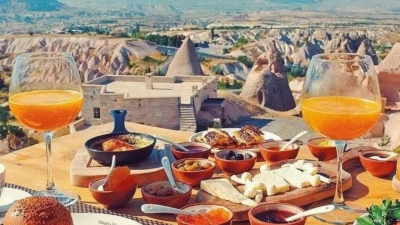 卡帕多西亚早餐：童话烟囱中的美食之旅