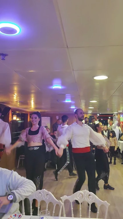 Bosphorus Dinner Cruise Experience in Istanbul
