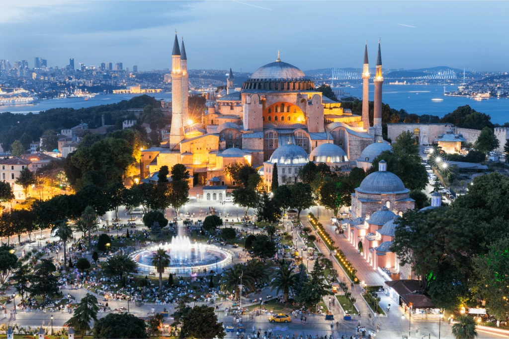 Old City Exploration Tour in Istanbul