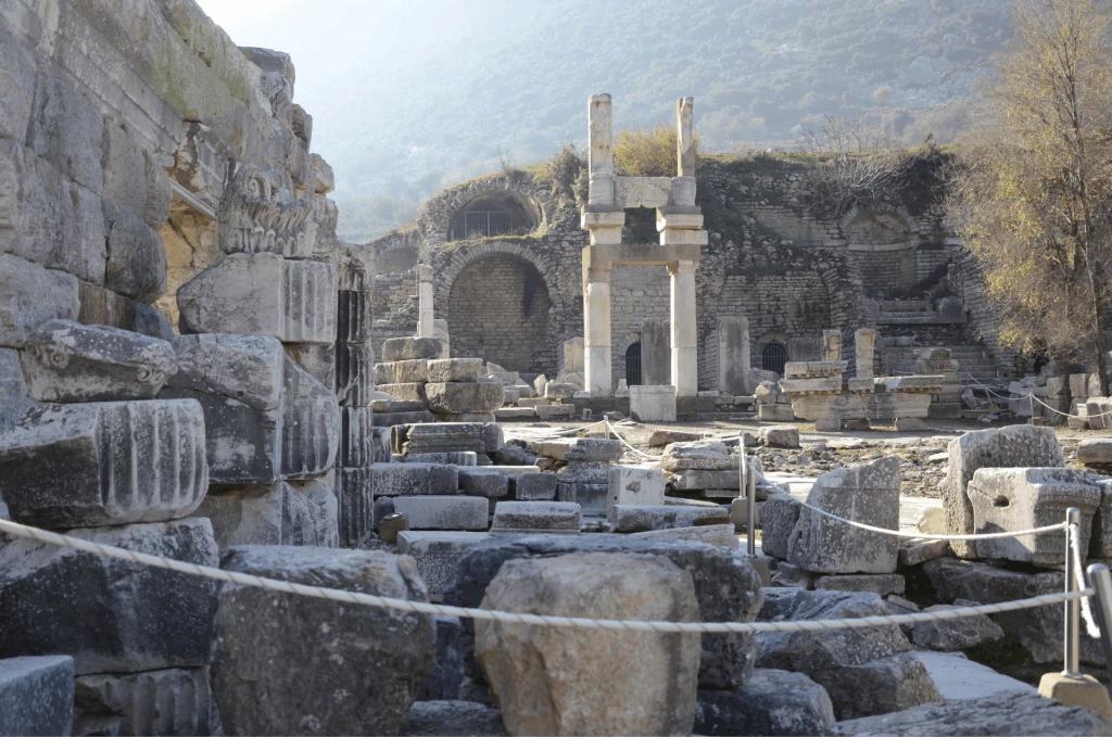 6 Nights Turkey Package Tour (Istanbul, Kusadasi, Pamukkale, Antalya & Cappadocia)