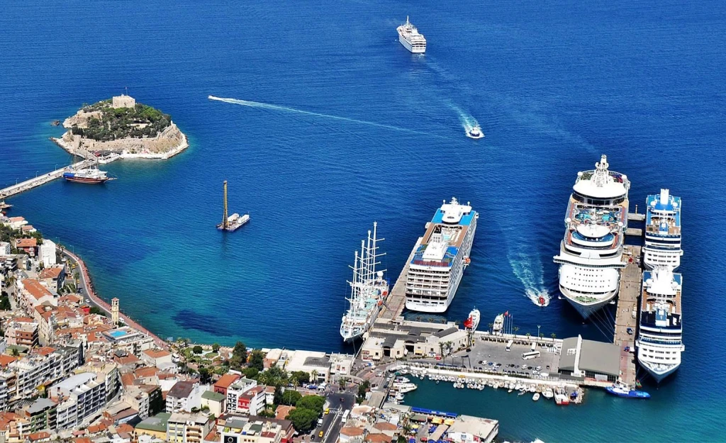 Kuşadası - Samos Pyhtegorion Feribot Bileti