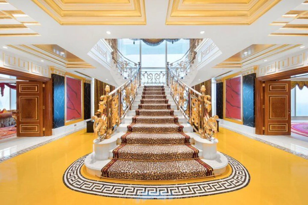 Tour Inside the Burj Al Arab with Soft Beverages