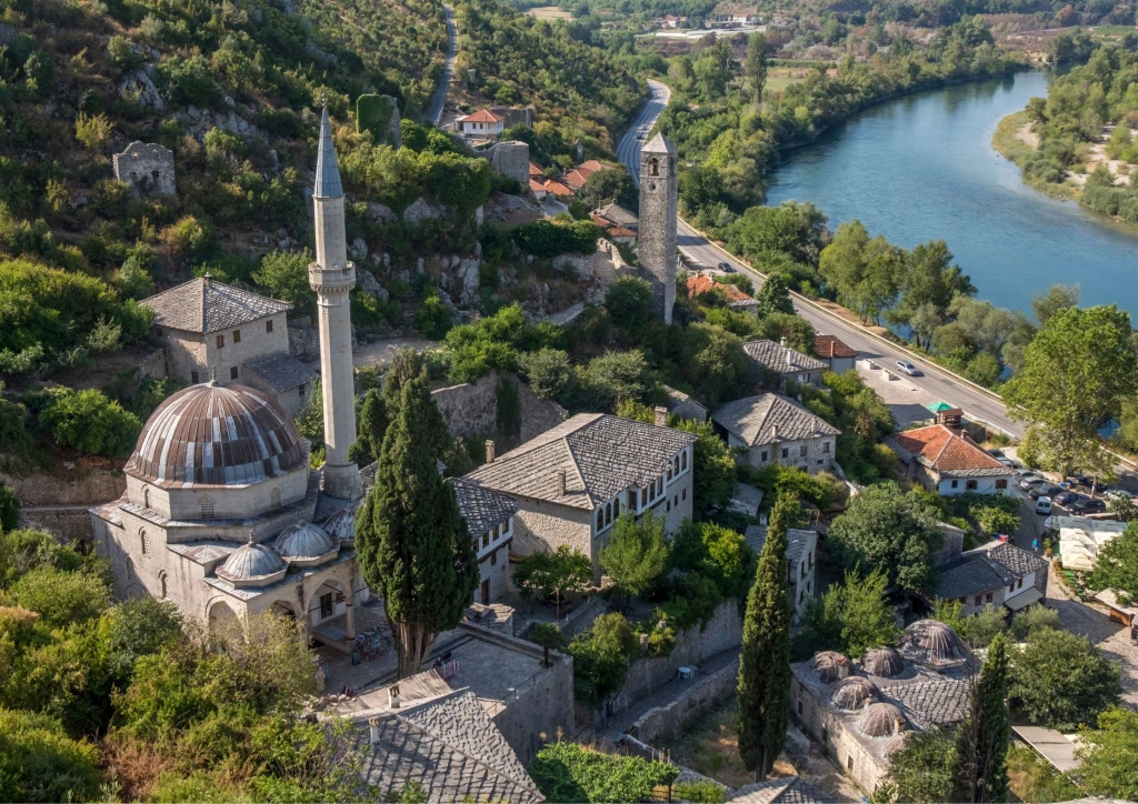 ГОЛЕМИТЕ БАЛКАНИ ОБИКАЛЯТ С ИЗМИР УИНТЪР