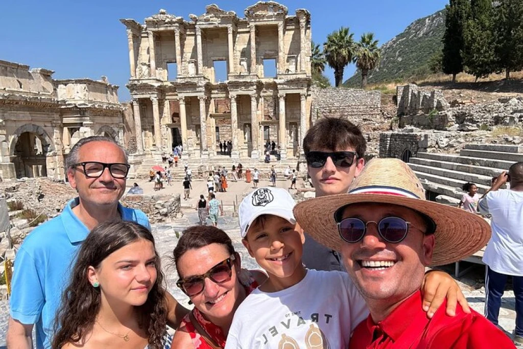 Excursão guiada privada do Ephesus com o novo museu e almoço do DEM