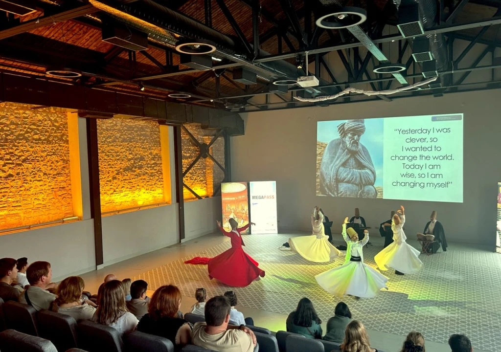 Ceremonia de Dervish en Hagia Sophia