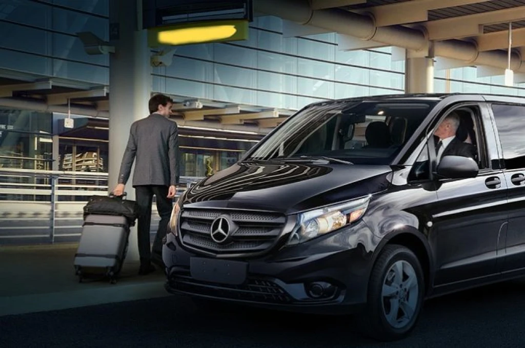 イスタンブール:空港の移動を見て下さい