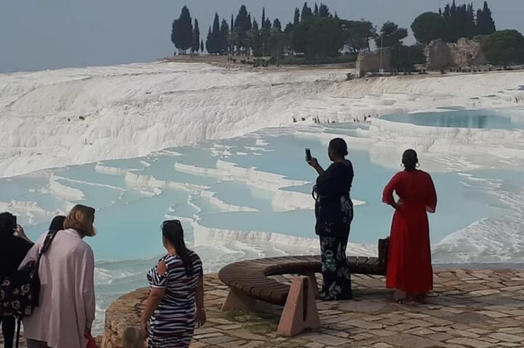 Private Pamukkale and Hierapolis Day Tour from Kusadasi
