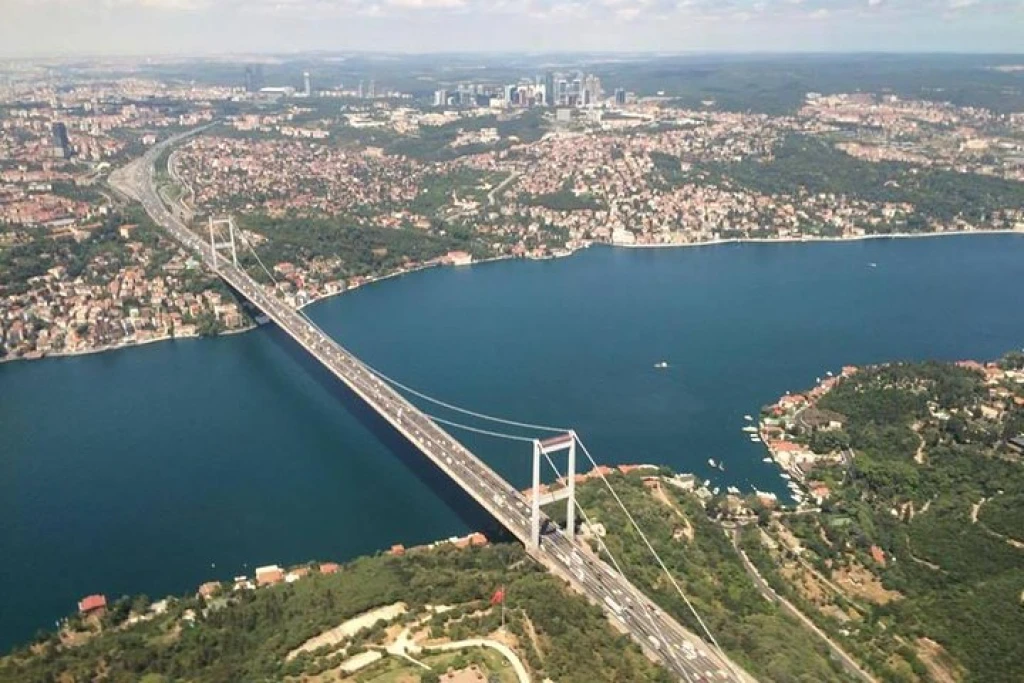 Excursão guiada privada ao mercado de especiarias e ao Bósforo