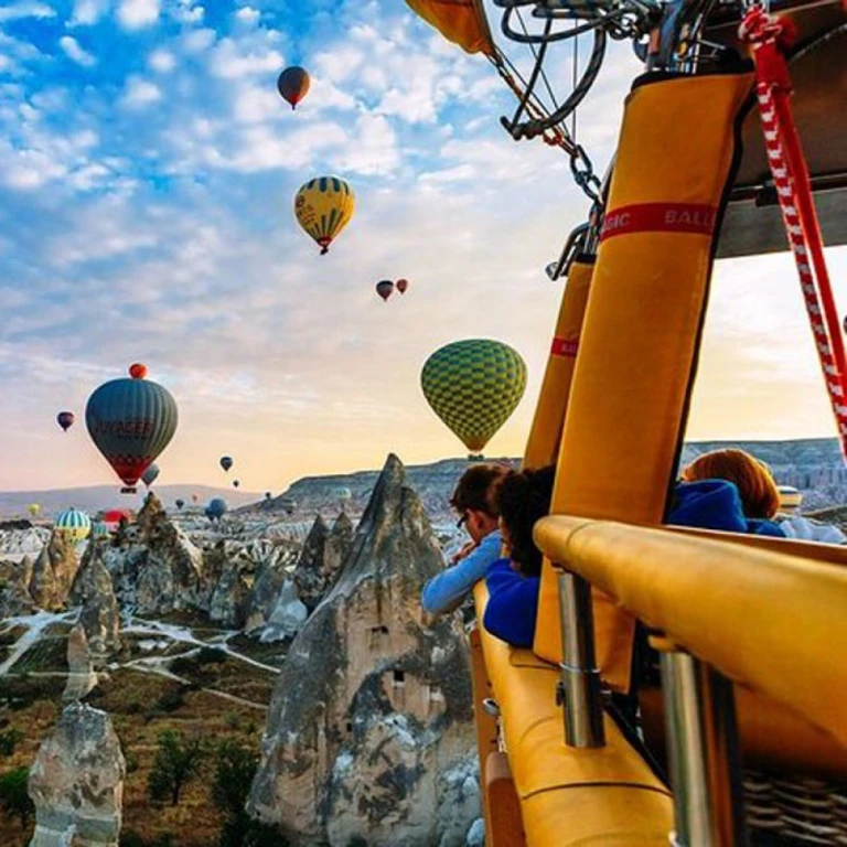 Business Class Cappadocia Tour By Plane — 4 Days / 3 Nights