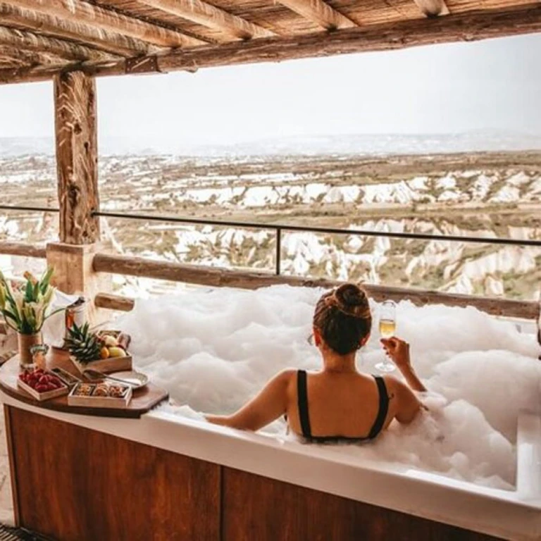 Business Class Cappadocia Tour By Plane — 4 Days / 3 Nights