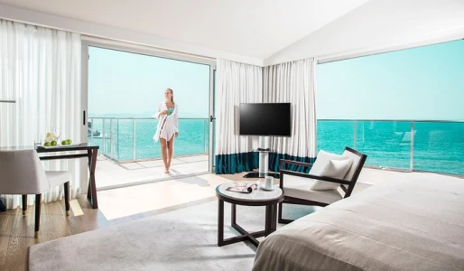 Charisma Deluxe Hotel