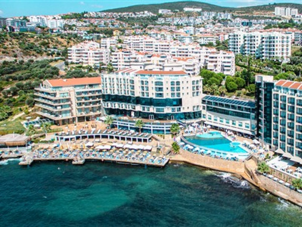 Charisma Deluxe Hotel