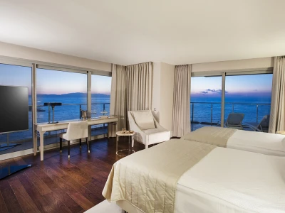 Charisma Deluxe Hotel