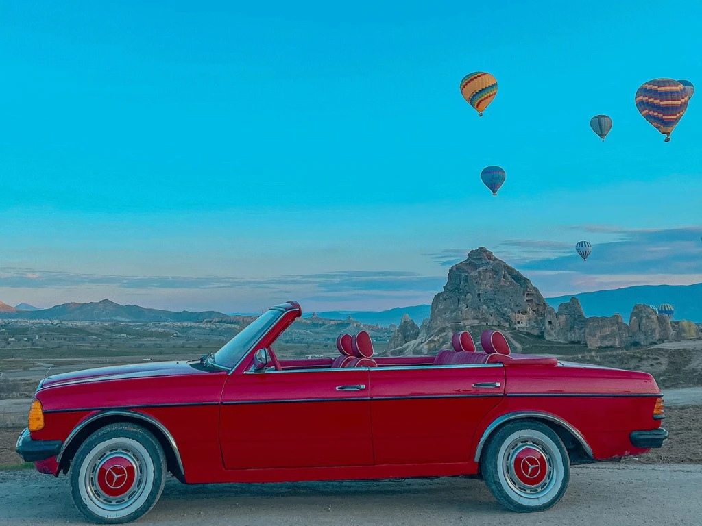 جولة السيارات الكلاسيكية في كابادوكيا