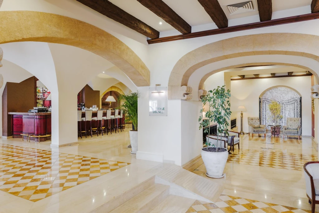 THE ARKIN COLONY HOTEL