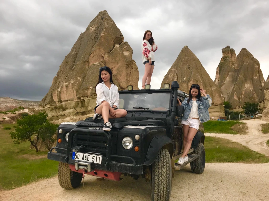 私人越野吉普车日落之旅与饮品