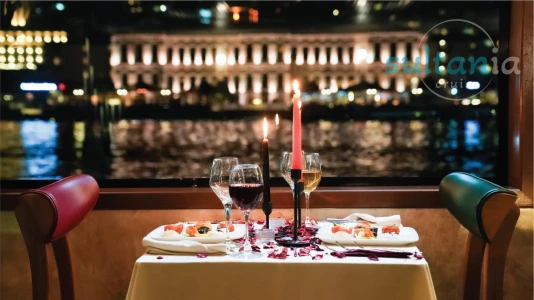 Night Bosphorus Tour & Dinner & Night Show