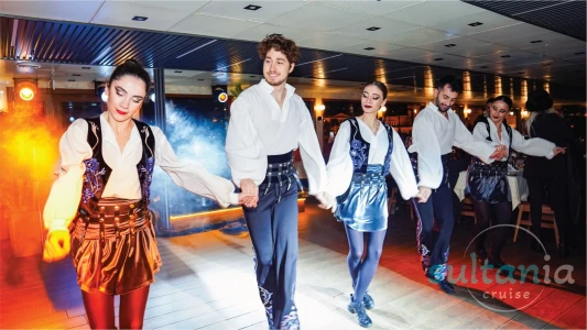 Night Bosphorus Tour & Dinner & Night Show