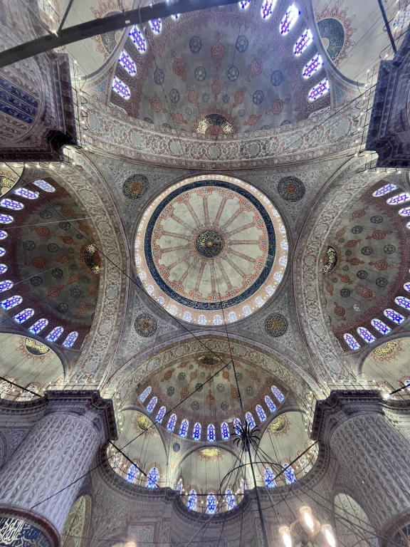 Istanbul Day Trips: Hagia Sophia, Blue Mosque, Grand Bazaar & Süleymaniye Mosque with Bosphorus Tea Break