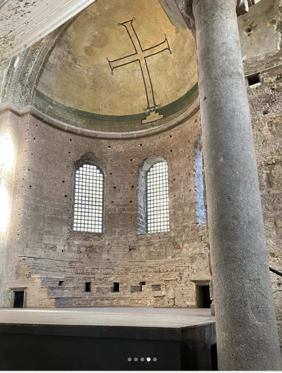 Discover Istanbul’s Majestic Topkapi Palace, Harem, Aya Irini and Grand Bazaar: A Guided Journey Through Royal History
