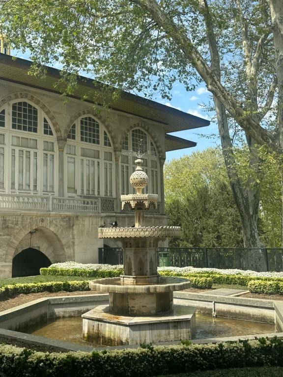 Discover Istanbul’s Majestic Topkapi Palace, Harem, Aya Irini and Grand Bazaar: A Guided Journey Through Royal History