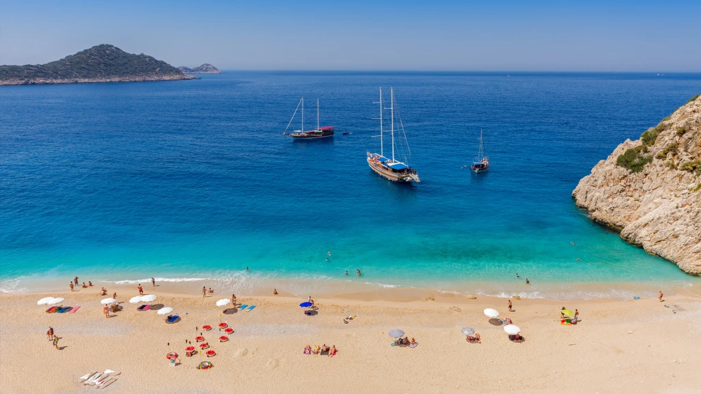 Лодка обиколка на 12-те острова във Фетие