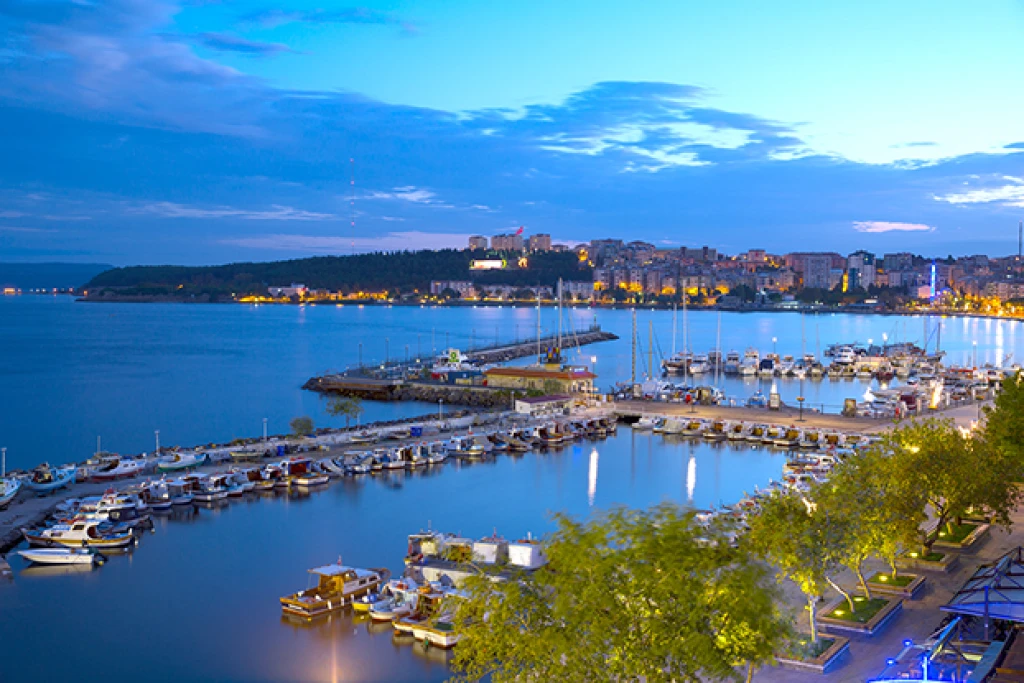 Tura o Troji iz Istanbula