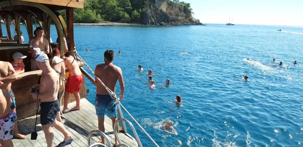 Tur Kapal Antalya