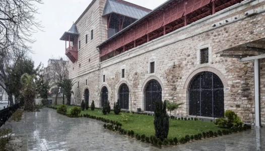 Tour S1 Topkapi palace (Harem and Selamlik), St.Irine Church, Blue mosque, Hippodrome square, Ibrahim pasha palace (outside), Hammam Hurrem, Sultan (outside)