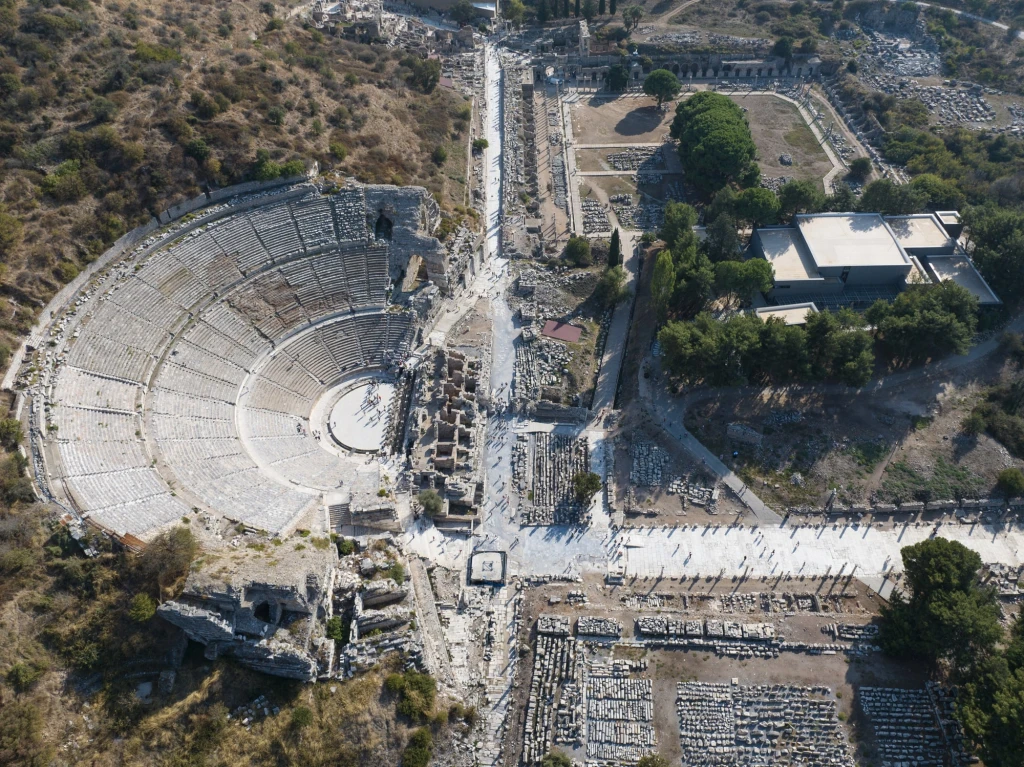 Tur Ephesus Alkitabiah Dari Pelabuhan Kusadasi dengan Makan Siang