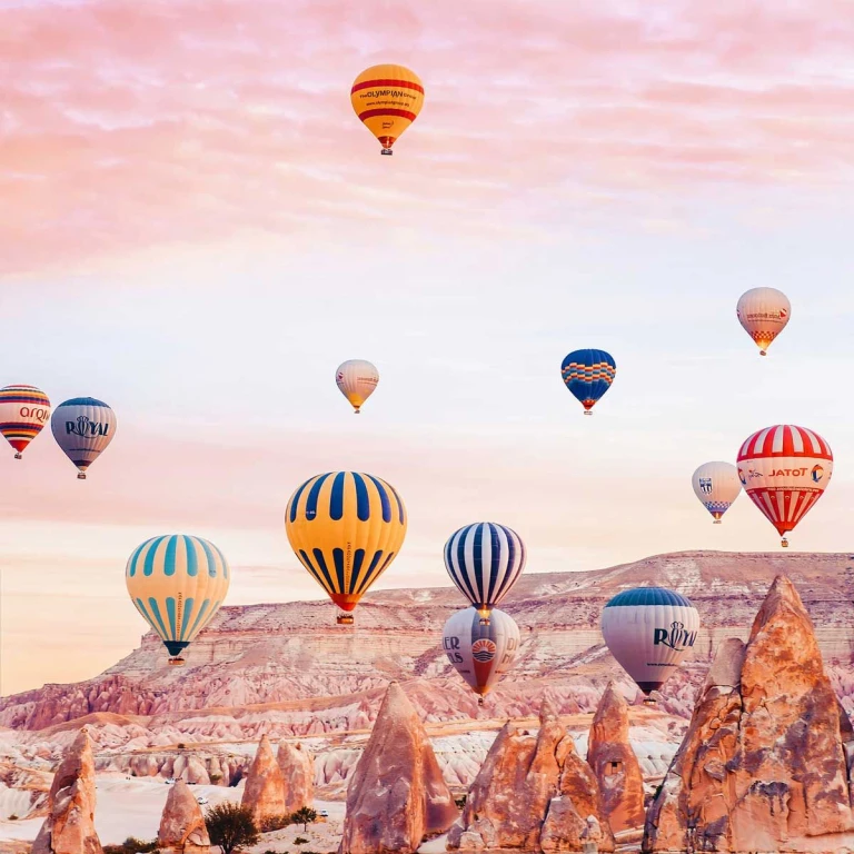 Turun Belon Panas Cappadocia dengan Pengambilan-Penghantaran