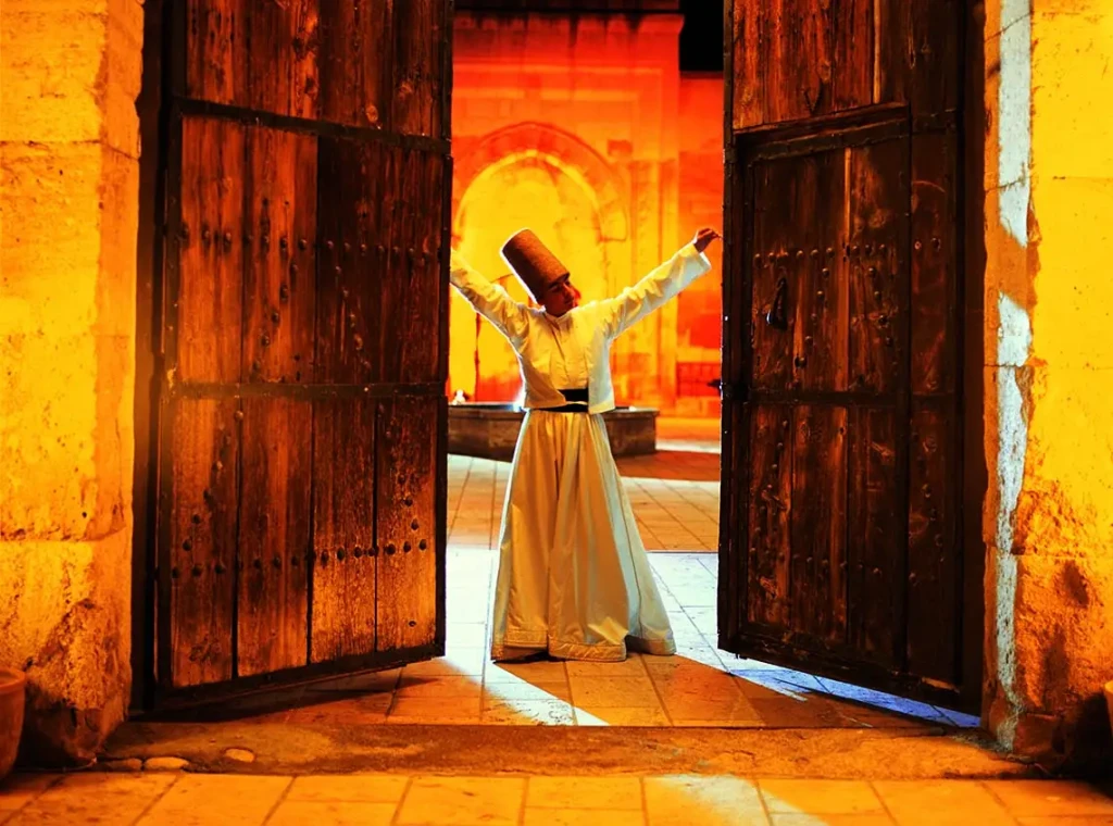 回転するダーヴィシュの儀式