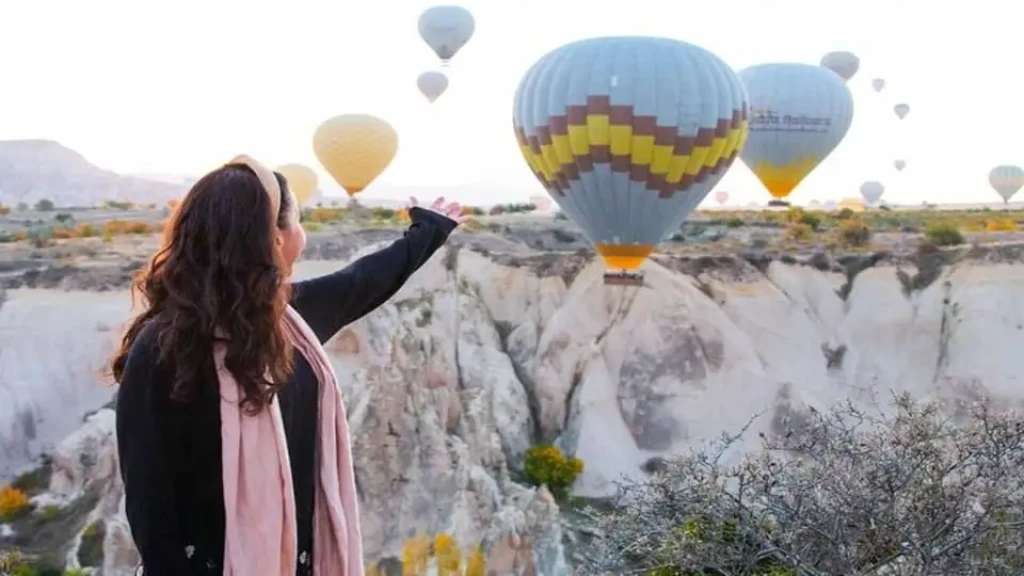 Tur Tour Melihat Balon Udara Panas