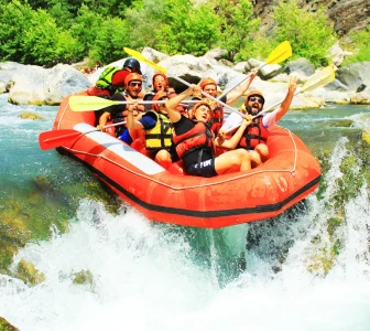 Адреналинов рафтинг