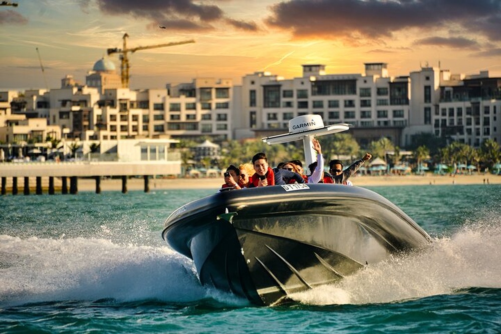 Black Boat Dubai T6680