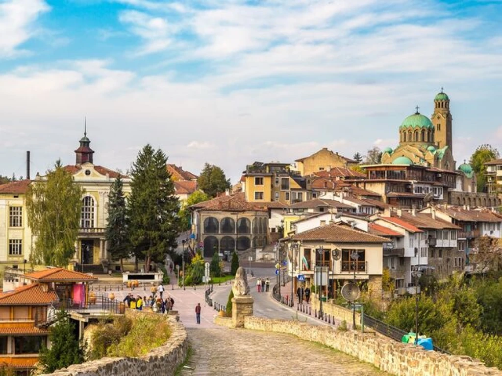 Transilvanya Şatoları & Bükreş & Varna & Nessebar & Veliko Tırnovo Turu 5 Ağustos Çıkış 3 Gece Konaklama !! 249 €