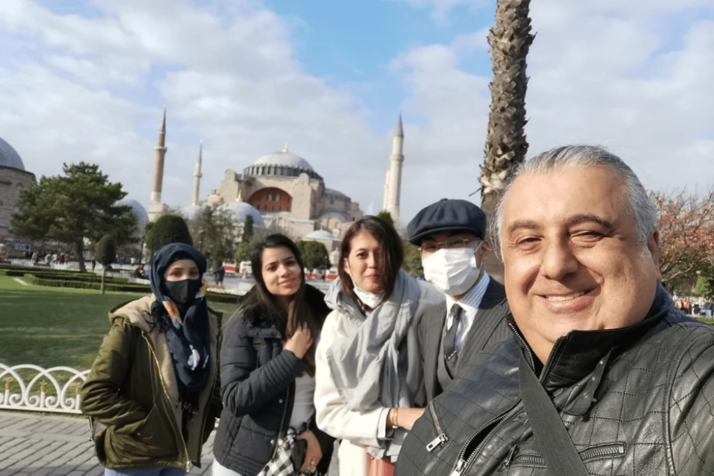 Частный гид и транспортное средство