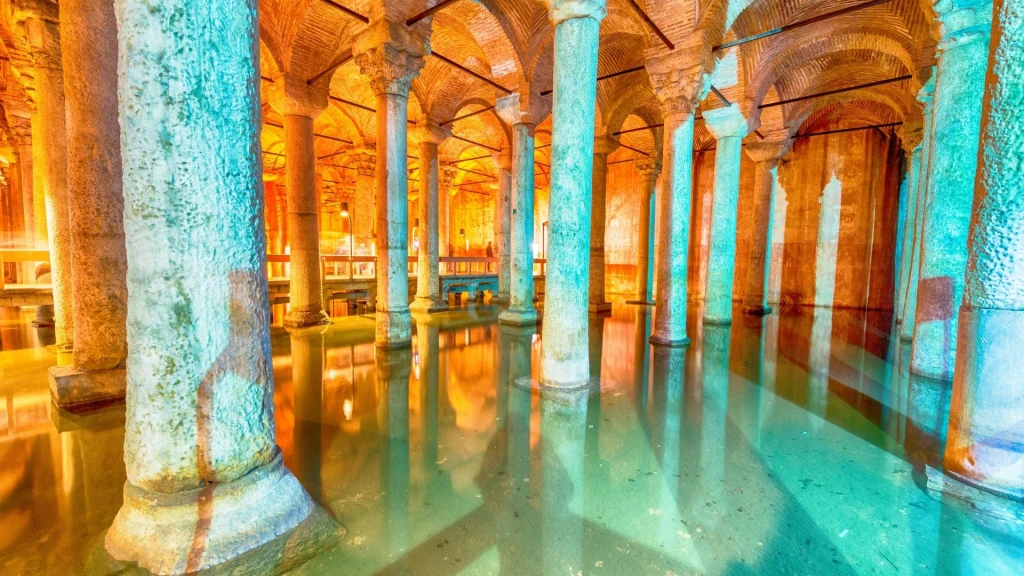 Подземные цистерны Стамбула