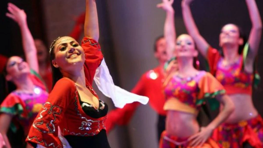 عرض ليلة كابادوكيا التركية