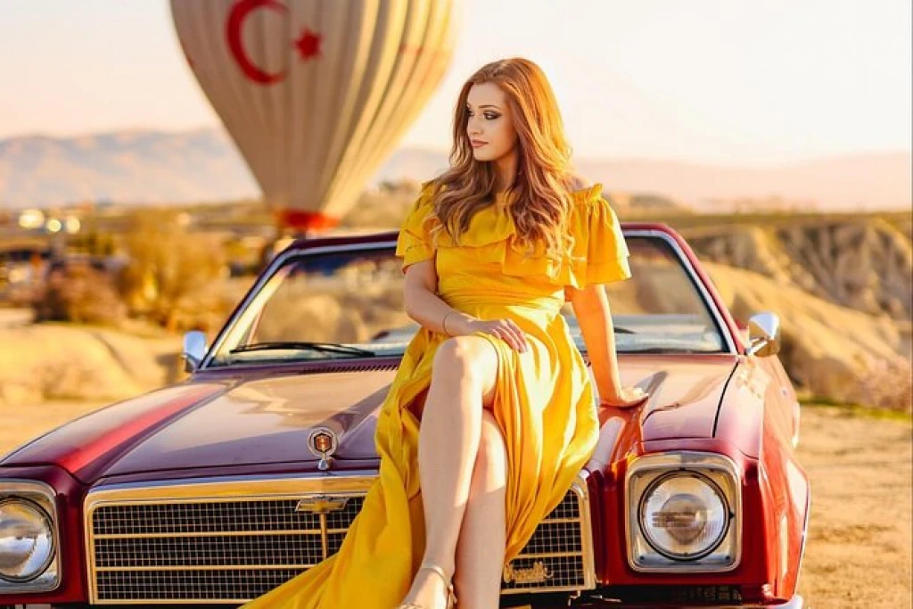 جولة سيارات كلاسيكية في كابادوكيا