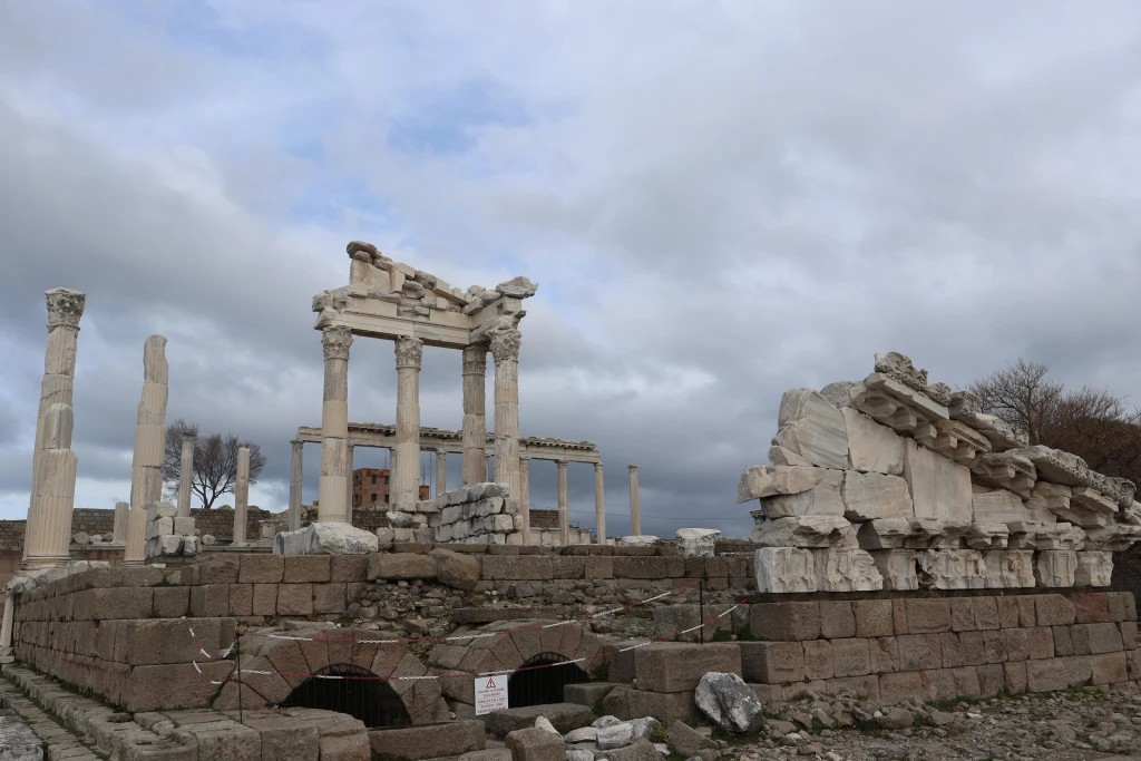 Smyrna - Pamukkale - Konya - Cappadocia
