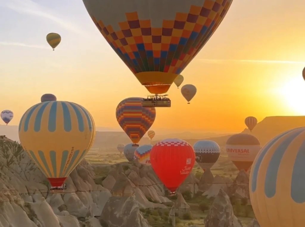 Розкішний приватний політ на повітряній кулі над Кападокією