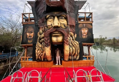Side Pirate Boat for Children