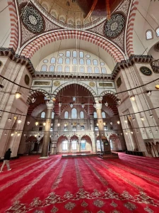 Beyond the Classic: Exclusive Grand Bazaar Roof & Süleymaniye Walking Tour
