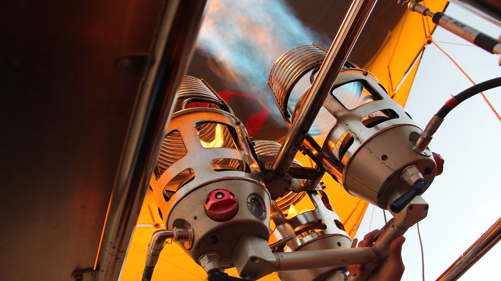 MAKE YOUR RESERVATION NOW