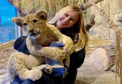 Lion Land and Zoo and Aquarium and Terrarium