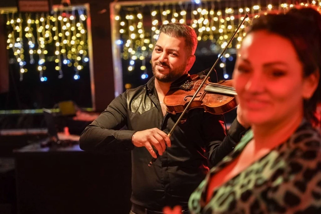 Boğaz'da Eşsiz Türk Gecesi