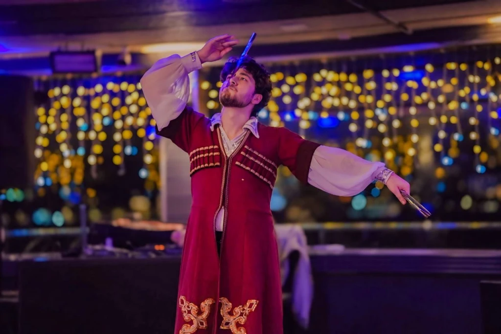 Boğaz'da Eşsiz Türk Gecesi