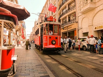 Flavors & Secrets of Istanbul: Guided Food Tour in Taksim, Galata & Karakoy