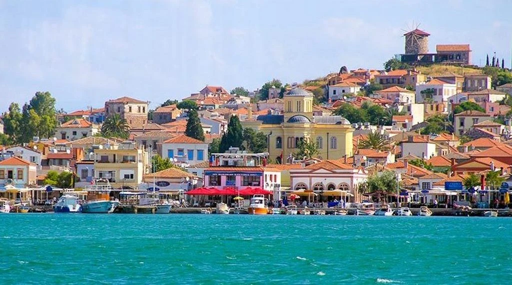 Kuşadası, Çeşme, Ayvalık Tour / 2 Nätter Hotellövernattning / Avgång från Istanbul